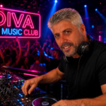 DJ με Ασημένια Γενειάδα στο Neon Club
